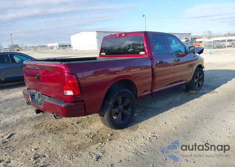 2018 Ram 1500 Express 4X2 6'4 Box z USA, uszkodzony, nr VIN 1C6RR6FT6JS182964